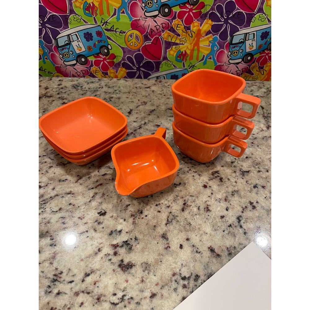 Vintage Peach Melmac Melamine Mixed Lot  Shaker Set